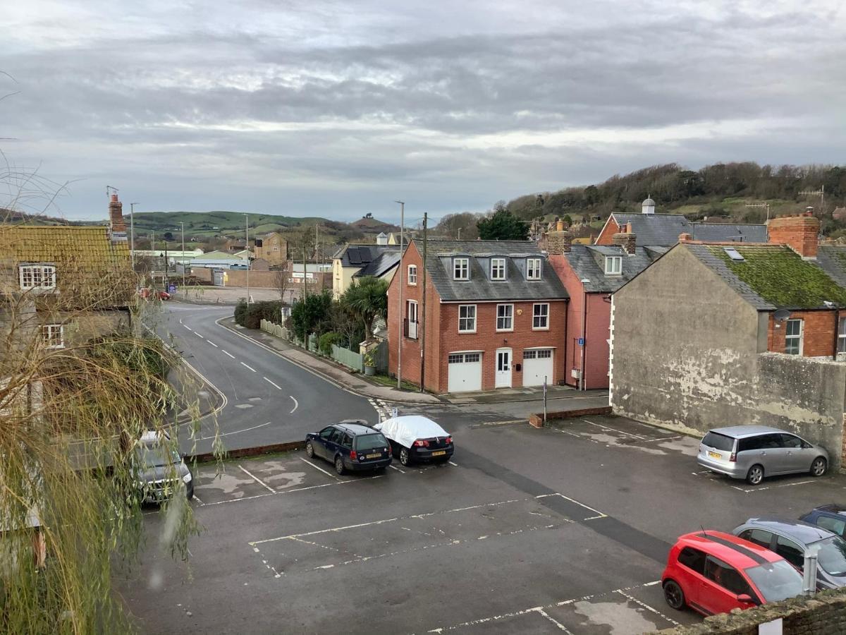 Relaxing Townhouse In The Heart Of Bridportヴィラ エクステリア 写真